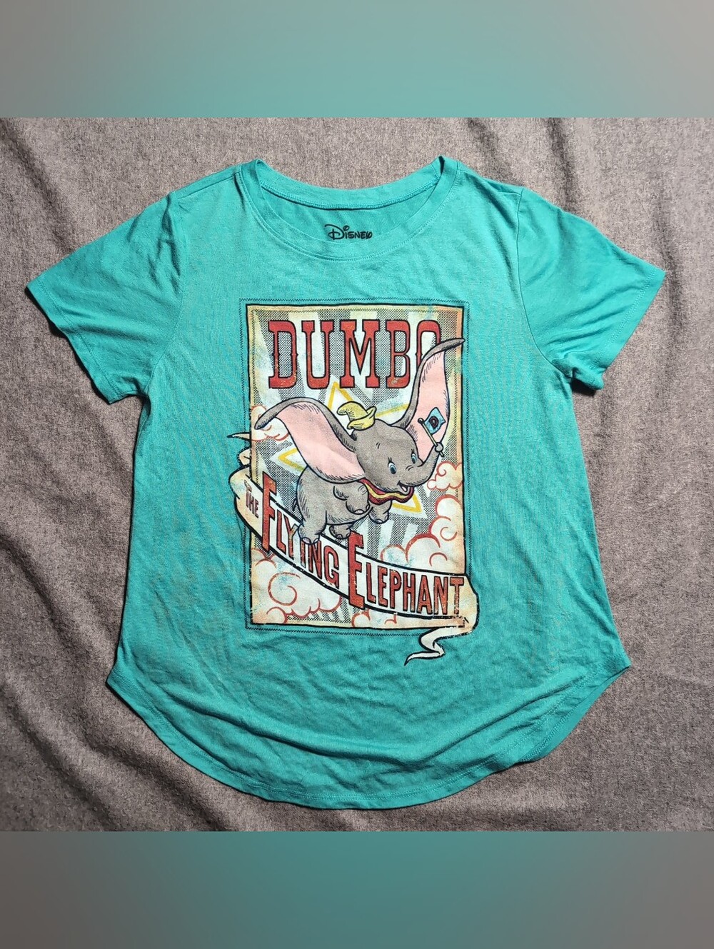 Disney Dumbo The Flying Elephant Teal Graphic T Shirt Womens L Curved Hem
